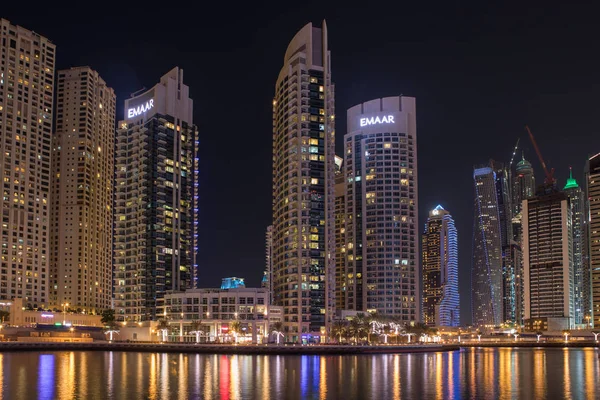 Dubai Marina nocą — Zdjęcie stockowe