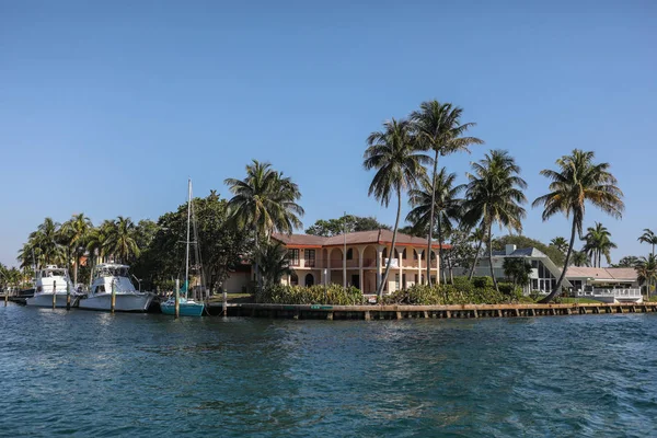 Casa cara em Pompano Beach — Fotografia de Stock