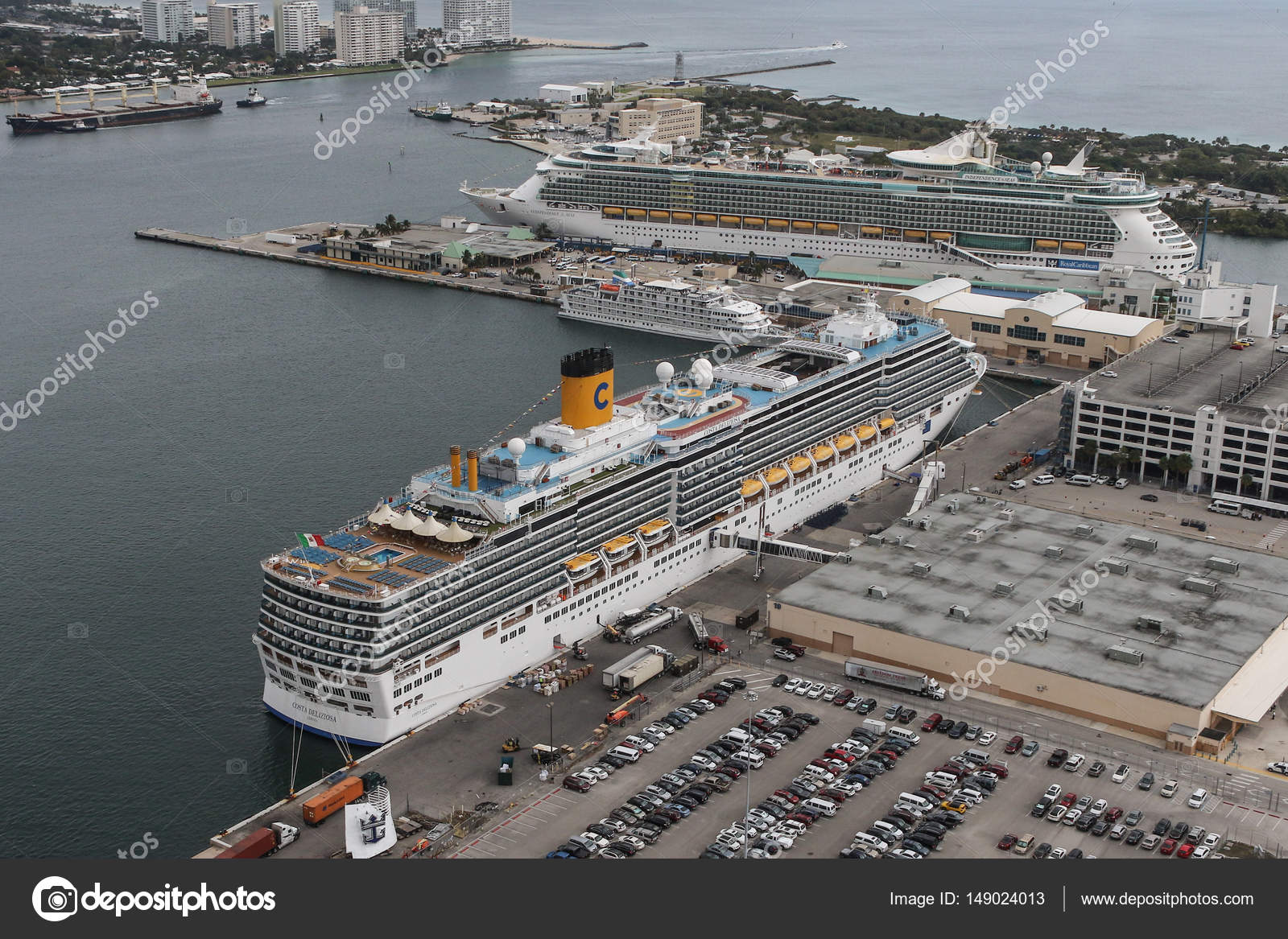 Fort Lauderdale Port >> Cruise Ship In Fort Lauderdale Port Stock Editorial Photo Fort Lauderdale Port >> Cruise Ship In Fort Lauderdale Port Stock Editorial Photo
