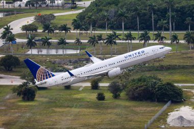 Boeing 737 United hava yolları