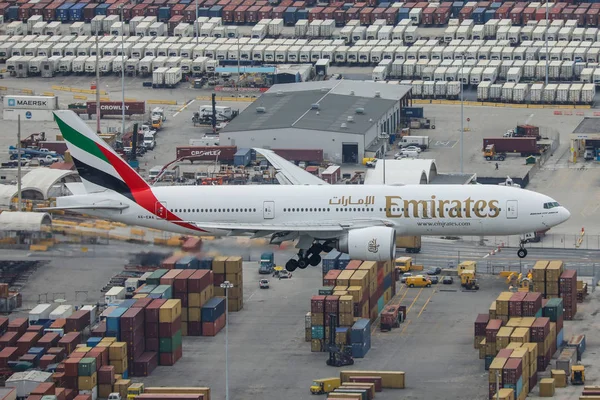 Boeing 777 Emirates — Foto Stock