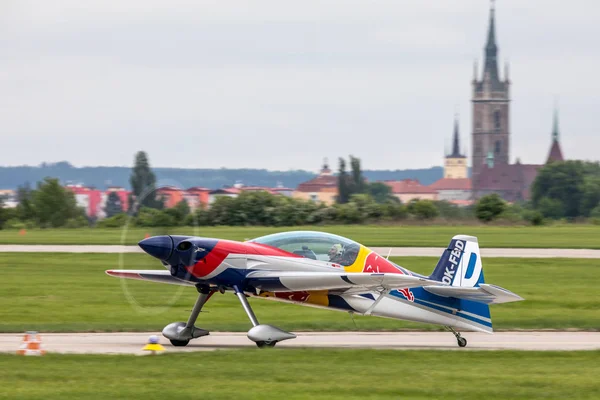 De Flying Bulls Extra 300 — Stockfoto