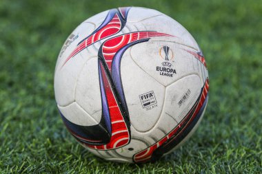 Adidas futbol topu