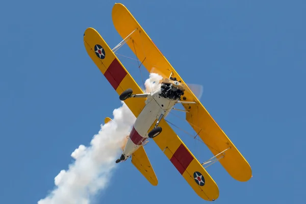 クラクフの航空ショーでボーイング ステアマン — ストック写真