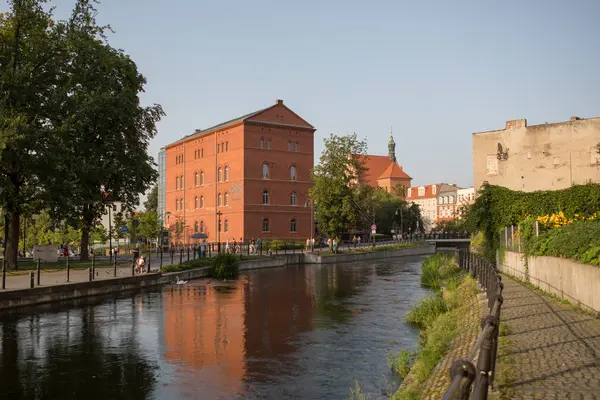 Bydgoszcz modern sanat galerisi