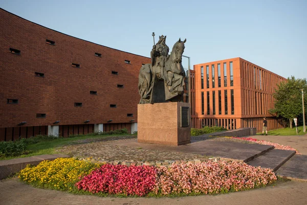 Kazimierz la grande sculpture — Photo