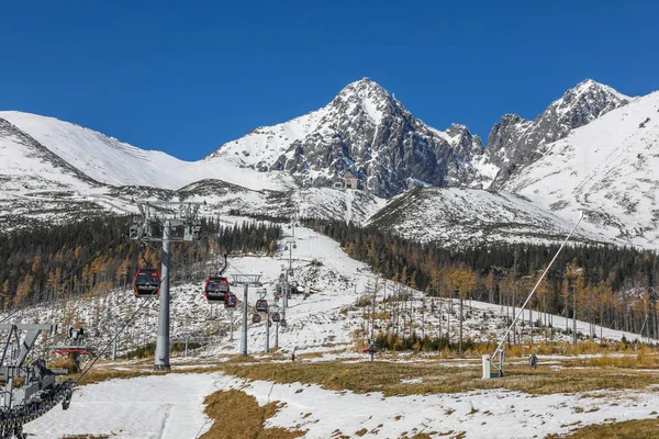 Sonbahar sonunda yüksek tatras — Stok fotoğraf