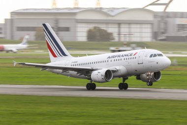 Hamburg fuhlsbttel - 18.10.2017 Airbus A319 Air France kalkış Hamburg Havaalanı'na 18.10.2017 Hamburg, Almanya