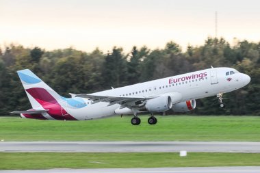 Hamburg fuhlsbttel - 18.10.2017 Airbus A319 arası Germanwings kalkış Hamburg Havaalanı'na 18.10.2017 Hamburg, Almanya