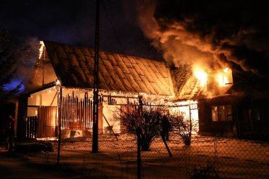 Szaflary, Polonya - 3.01.2017 A ev ateşe 3.01.2017 Szaflary, Polonya