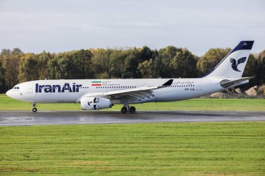 Hamburg Fuhlsbttel - 22.10.2017 Airbus A330 Iran hava Hamburg airport, Hamburg, Almanya 22.10.2017 tarihinde açılış