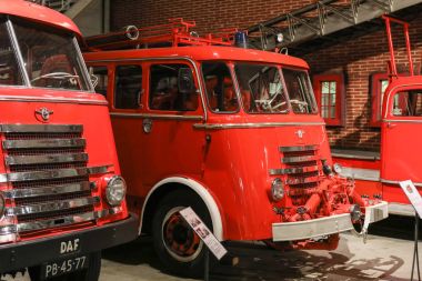 Hollanda, Eindhoven - 08.09.2017 ateş kamyonlar Daf Museum - tam tarihinin efsanevi otomobil üreticisi markası tek bir yerde 08.09.2017 Eindhoven, Hollanda