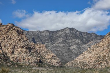 Red Rock Canyon - Nevada doğal koruma alanı. Las Vegas yakınındaki Milli Parkı.