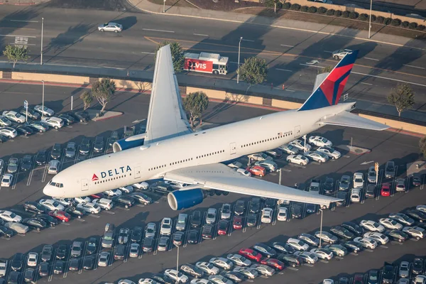 Лос Анджелес Сша 2019 Boeing 777 Delta Airlines Международном Аэропорту — стоковое фото