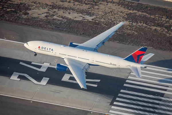 Лос Анджелес Сша 2019 Boeing 777 Delta Airlines Международном Аэропорту — стоковое фото