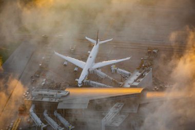 Los Angeles, ABD - 13.11.2019 Airbus A340 Lufthansa Los Angeles Uluslararası Havalimanı, 13.11.2019, ABD