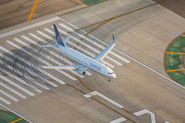 Лос-Анджелес, США - 13.11.2019 Boeing 737 Copa Airlines в международном аэропорту Лос-Анджелеса 13.11.2019 в Лос-Анджелесе, США

