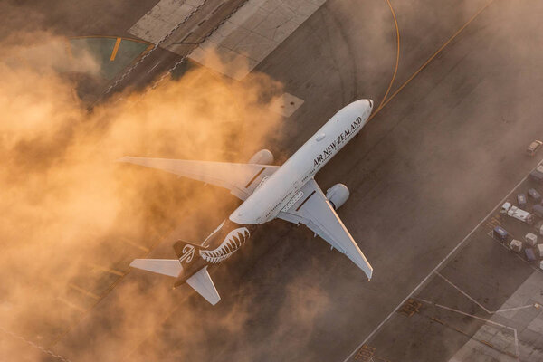 Лос-Анджелес, США - 13.11.2019 Boeing 777 New Zealand Airlines в международном аэропорту Лос-Анджелеса 13.11.2019 в Лос-Анджелесе, США
