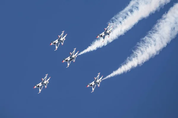 Las Vegas Vereinigte Staaten 2019 Usaf Thunderbirds Demonstrationsflug Während Der — Stockfoto