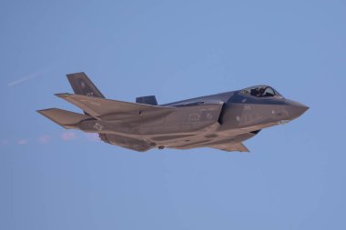 Las Vegas, ABD - 15.2019 F-35 Lightning Ii uçuş sırasında Nellis Hava Üssü 'nde Hava Ulusu Hava Gösterisi sırasında 15.11.2019 Las Vegas, ABD