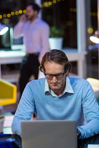 Businessman working on laptop — Stock Photo, Image