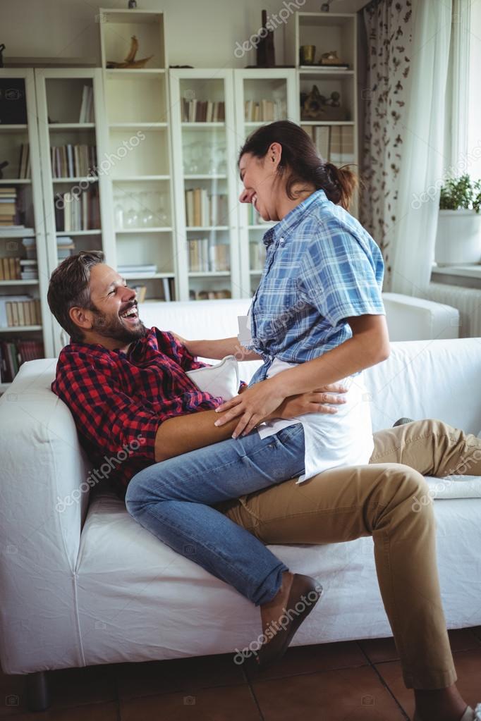 Lap. Sitting on lap. Sitting on lap. Girl sits on the lap aesthetic. ноги семейной пары.