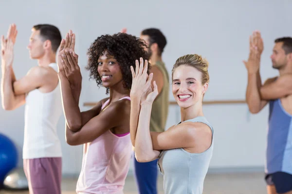 Group of people exercising — Stock Photo, Image