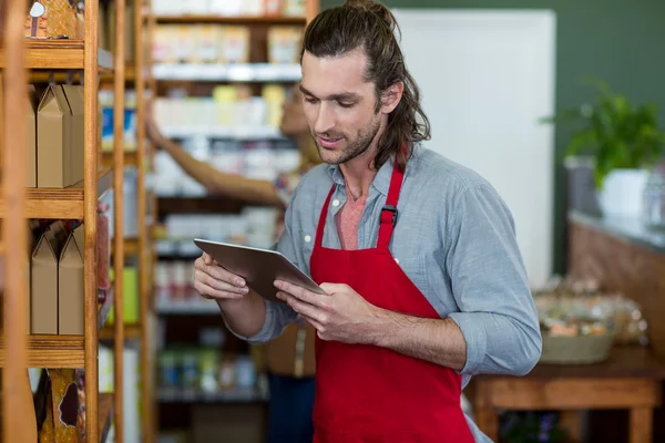 Personale che utilizza tablet digitale — Foto Stock