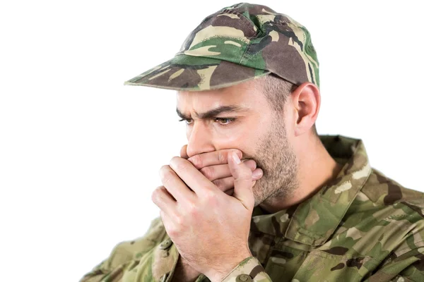 Soldado cubriéndose la boca — Foto de Stock