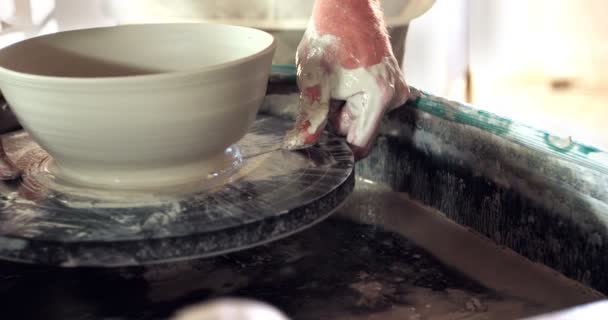 鍋を作る陶工の半ばセクション — ストック動画