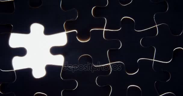 Un pezzo di puzzle mancante dal puzzle — Video Stock