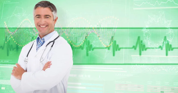 Doctor smiling at camera — Stock Photo, Image