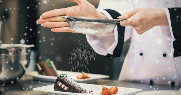 Chef finishing dessert plate — Stok Foto