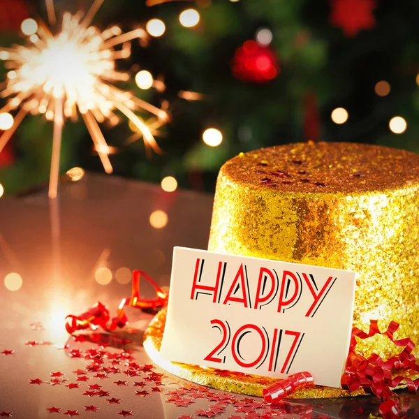 Feliz año nuevo tarjeta en sombrero de oro — Foto de Stock