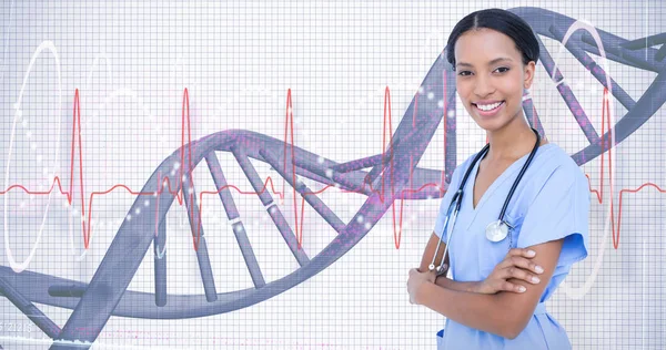 Médico sonriente con estetoscopio — Foto de Stock