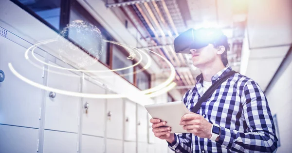 Student in virtual reality headset — Stock Photo, Image