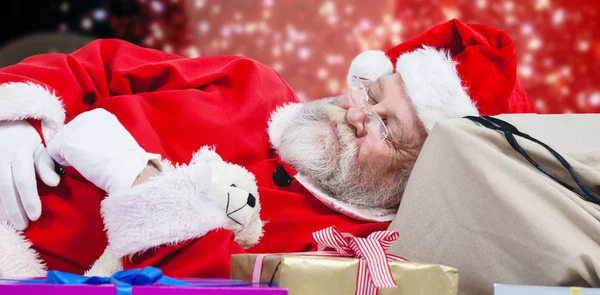 Müder Weihnachtsmann schläft — Stockfoto