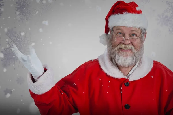 サンタ クロースを身振りで示す笑みを浮かべてください。 — ストック写真