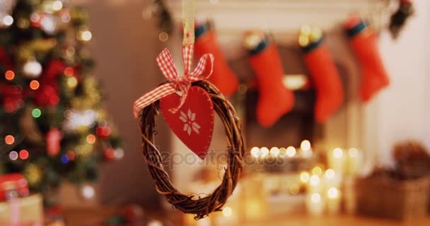 Χριστουγεννιάτικο στεφάνι αμπέλων με κορδέλα — Αρχείο Βίντεο