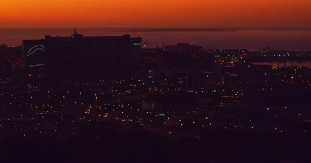 Utsikt över stadsbilden på natten — Stockvideo