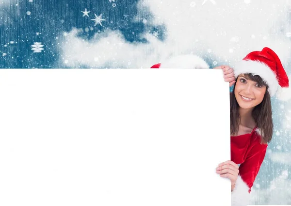 Schöne Frau im Weihnachtsmannkostüm mit leerem Plakat — Stockfoto