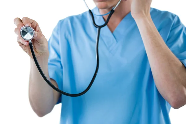 Медсестра холдингу стетоскоп — стокове фото