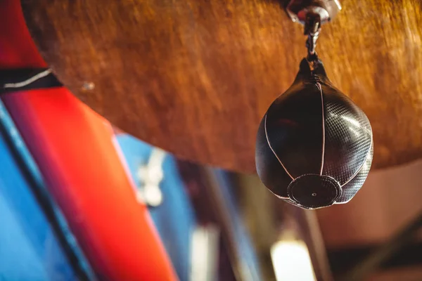 Close-up de uma bola de boxe velocidade — Fotografia de Stock