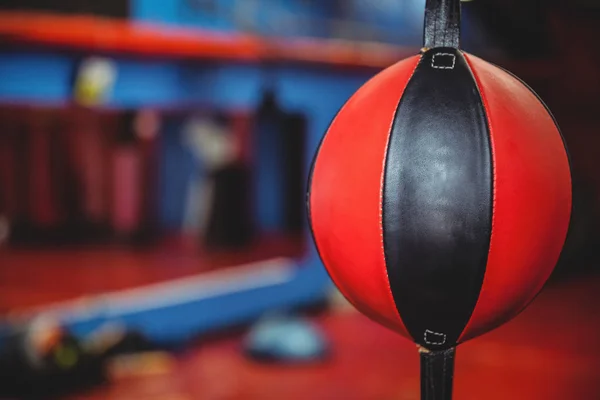 Close-up de uma bola de boxe velocidade — Fotografia de Stock