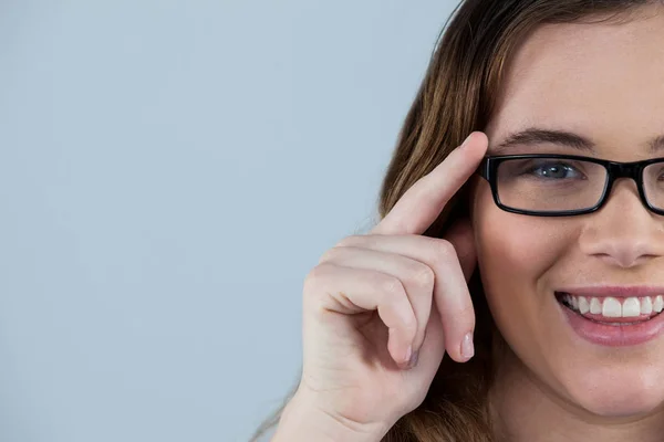 Lachende vrouw dragen van bril — Stockfoto