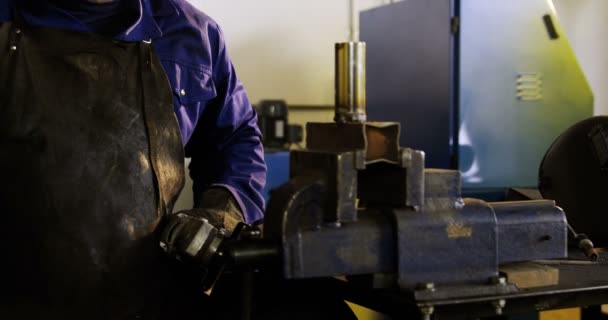 Welder welding a metal — Stock Video