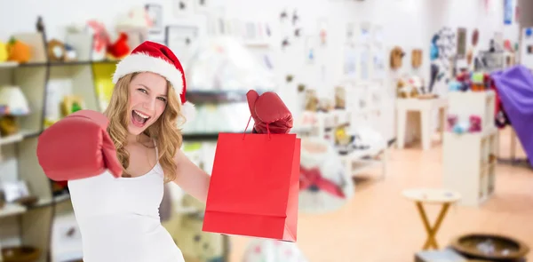 Blonde festive avec des gants de boxe — Photo