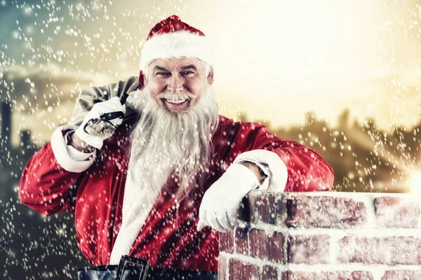 Santa Claus bolsa llena de regalos —  Fotos de Stock