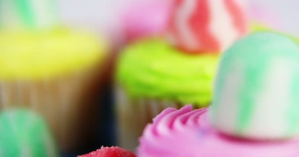 Gustosi cupcake colorati — Video Stock