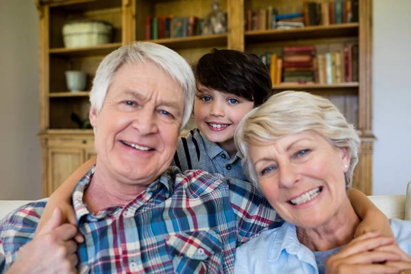 Grandparents with grandson at home — Stock Photo, Image